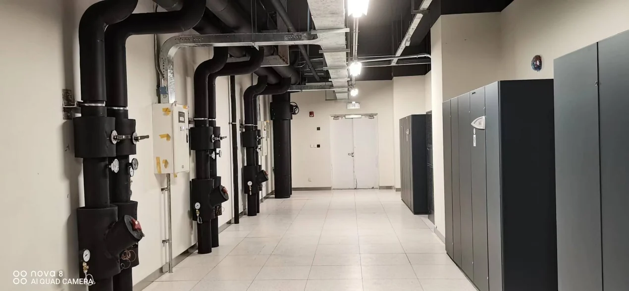 Mechanical corridor in a banking data centre